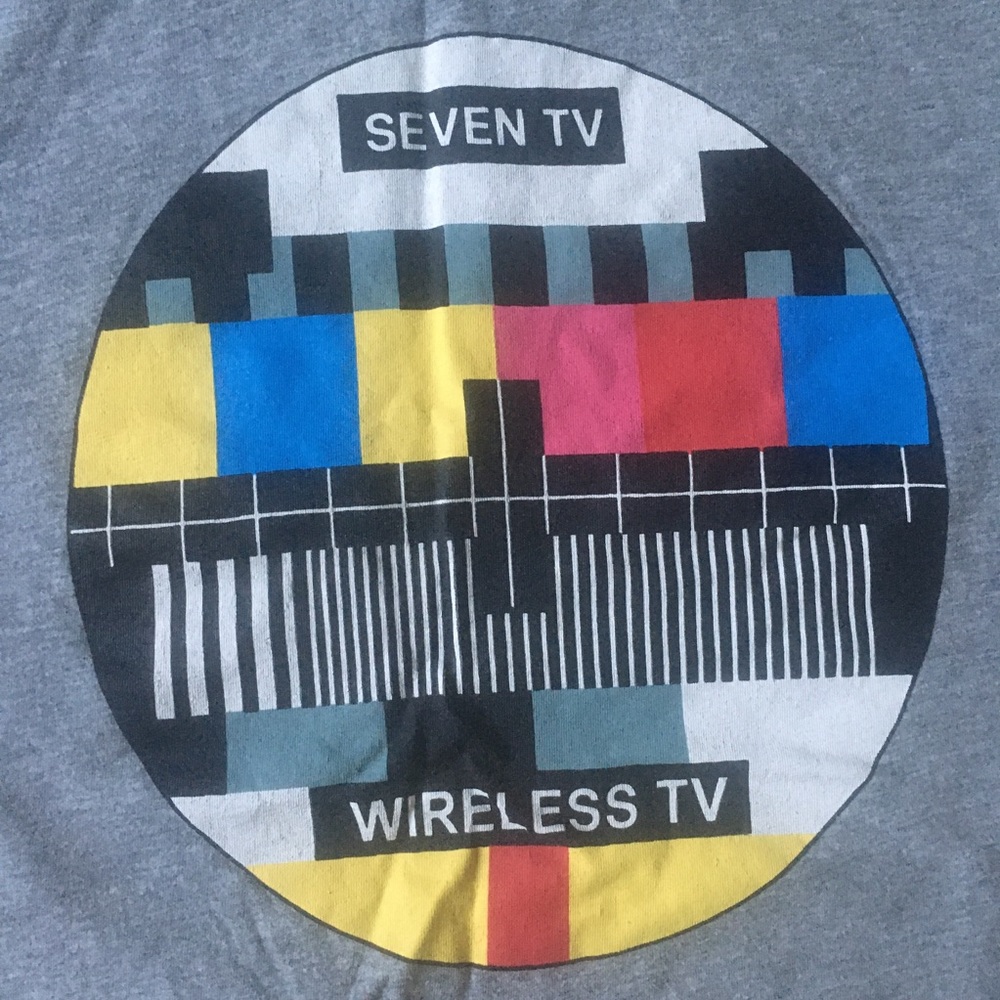 Graphic tshirt - Picture 2 of 5